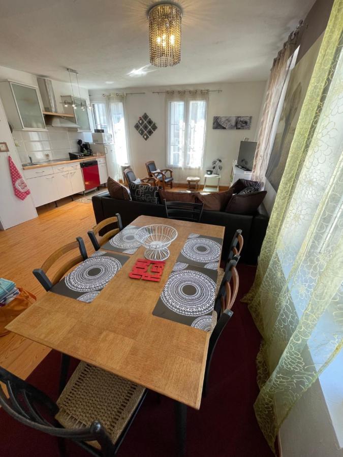 Duplex Apartment Beaumont-sur-Sarthe Luaran gambar