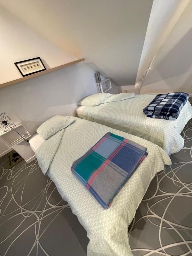 Duplex Apartment Beaumont-sur-Sarthe Luaran gambar